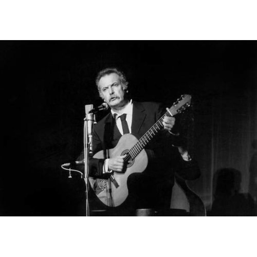Georges Brassens en escena el 12 de octubre de 1972