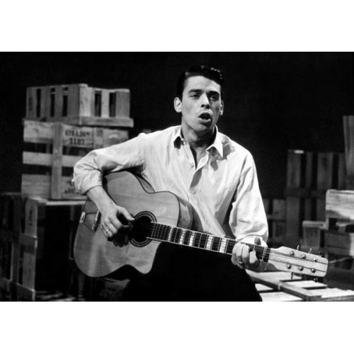 Jacques Brel durante el programa de televisión "Rendez Vous Avec Jacques Brel" el 18 de junio de 1957
