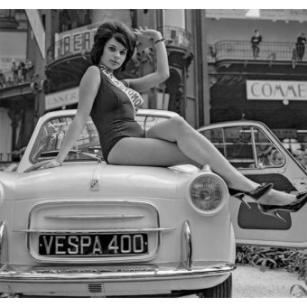 Lydiane Huet, "Miss Automobile" en el Motor Show