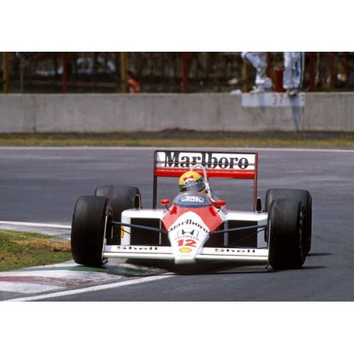 Ayrton Senna conduciendo un McLaren MP4/4, 1988