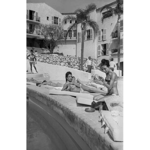 Apertura del famoso hotel de lujo Byblos en Saint Tropez en 1967