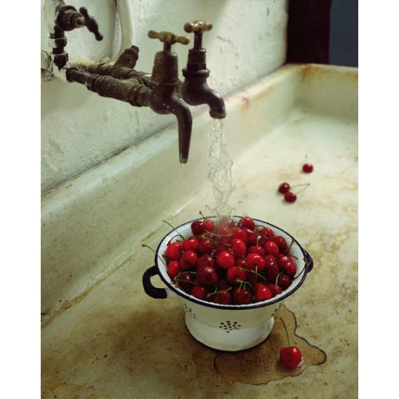 Cuadro -Washing cherries, 1988, Norman Hollands