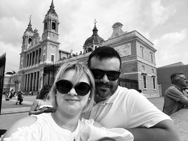 Julio y María - Artisan Gallery